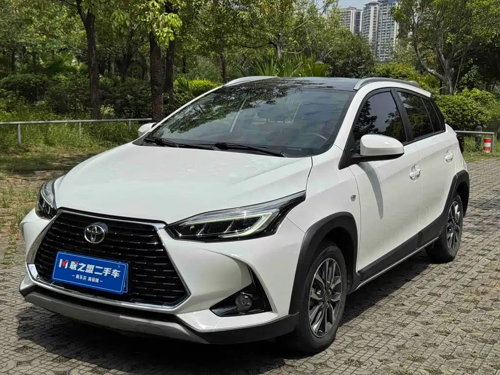 Toyota Yaris L 2022