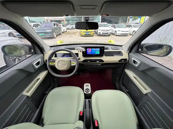 Geely Galaxy Panda 2023