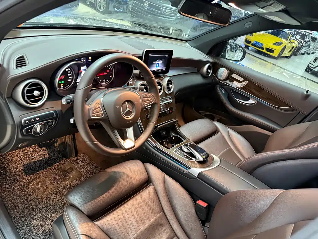 Mercedes-Benz GLC 2019