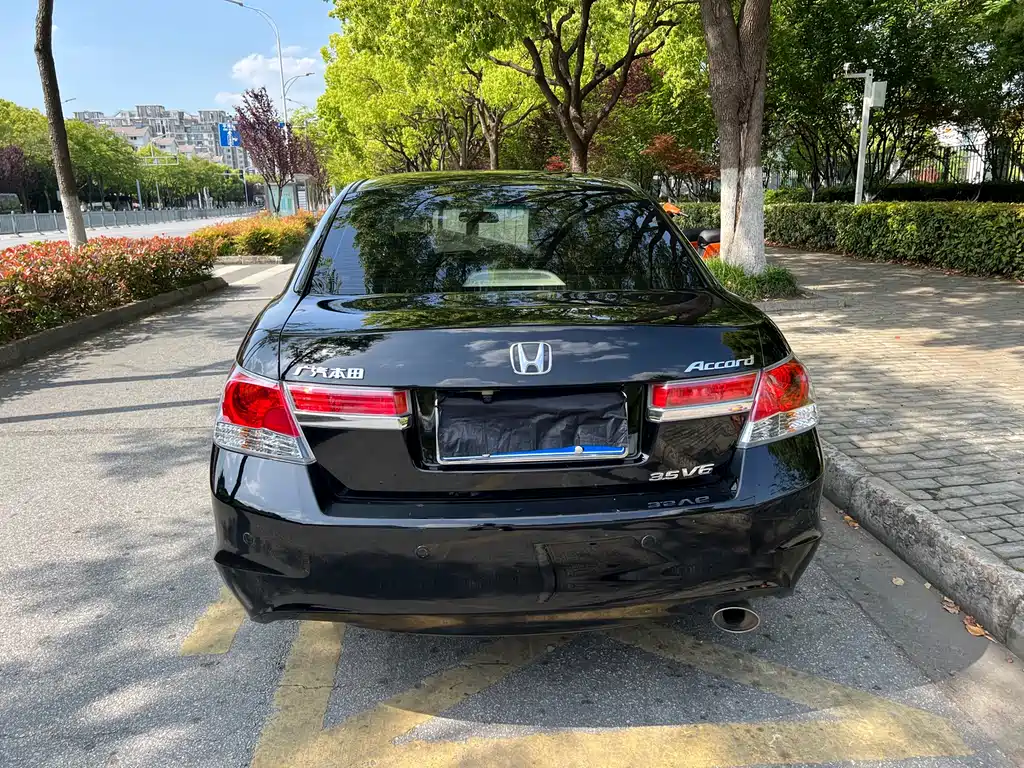 Honda Accord 2011