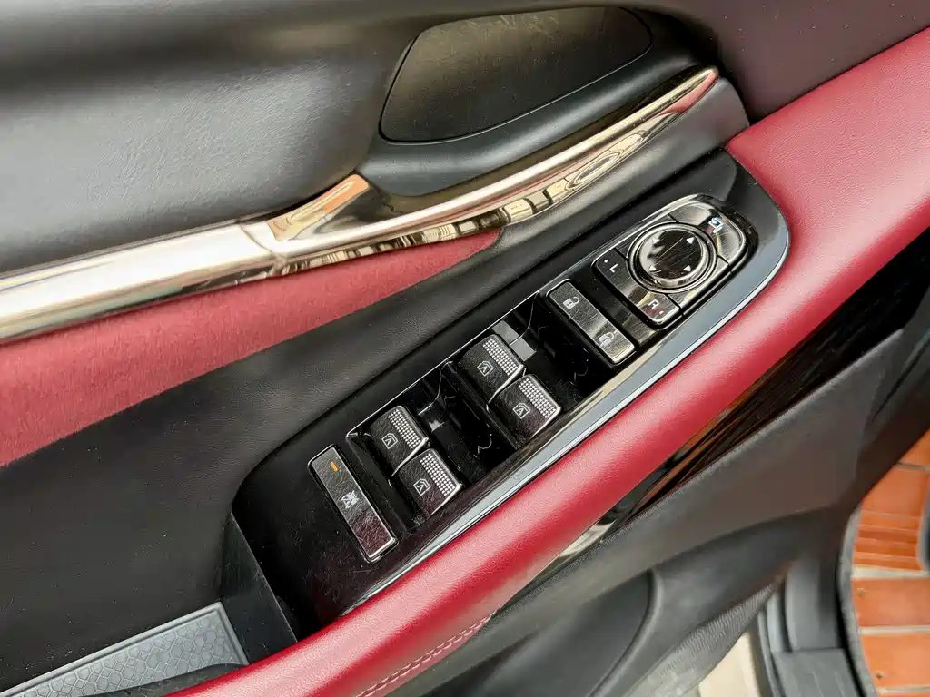 GAC Motor Trumpchi M8 2023 — фото 12