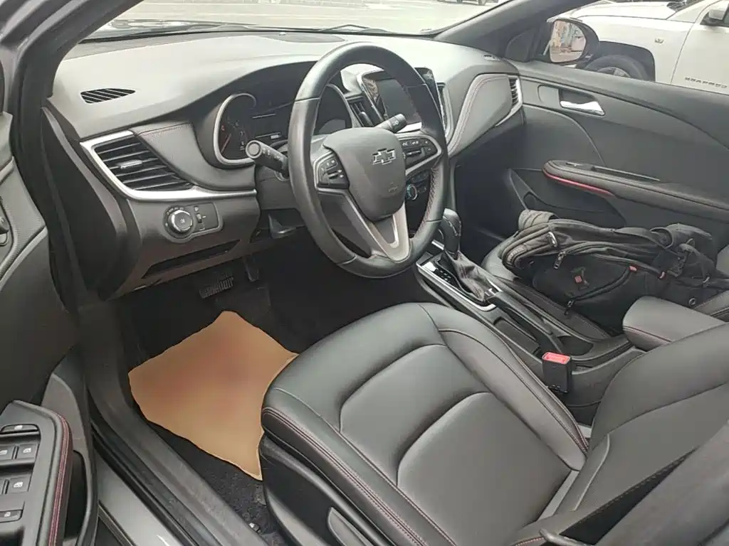 Chevrolet Monza 2019 — фото 16
