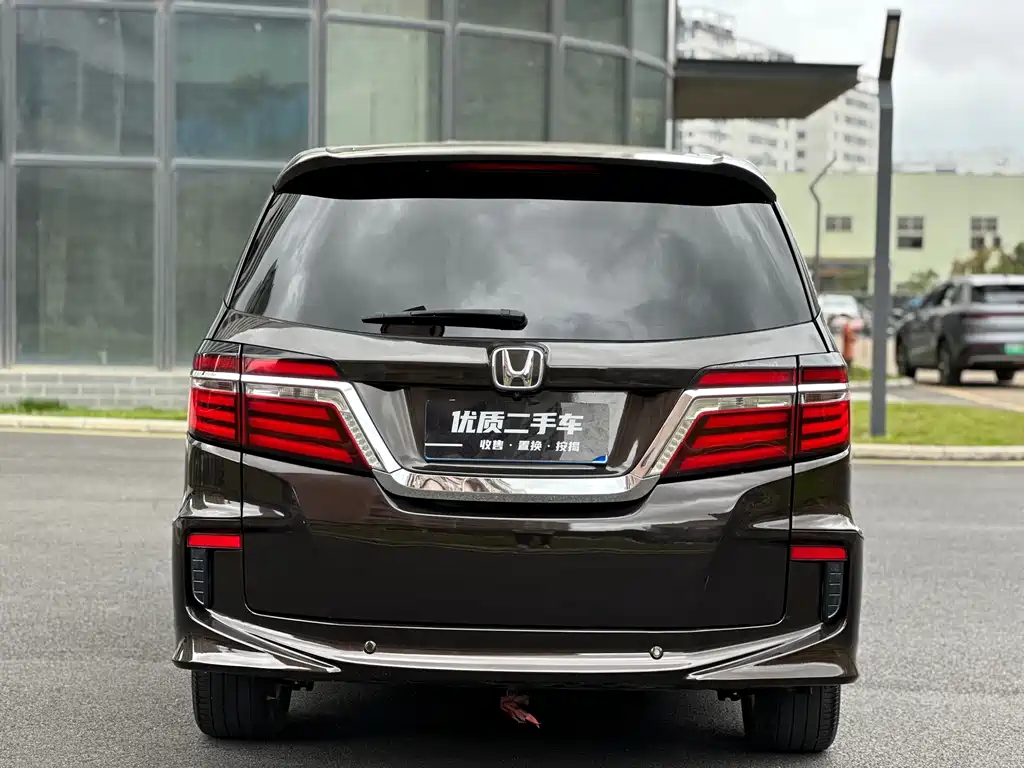 Honda Elysion 2016 — фото 8
