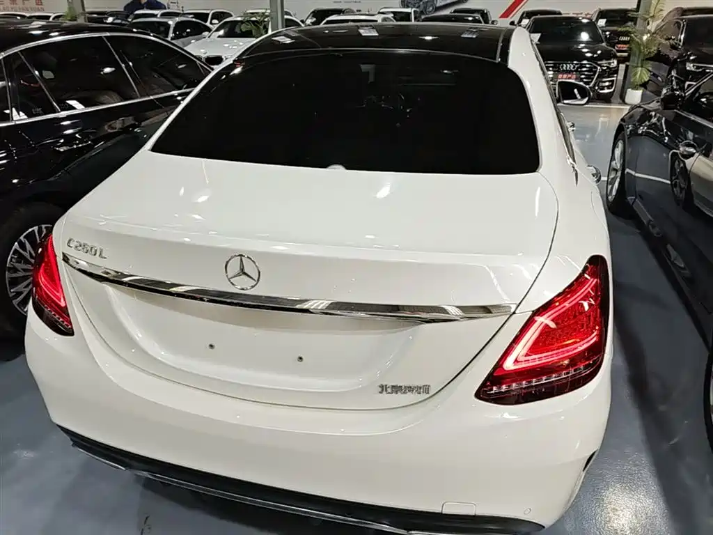Mercedes-Benz C-Class 2019 — фото 6