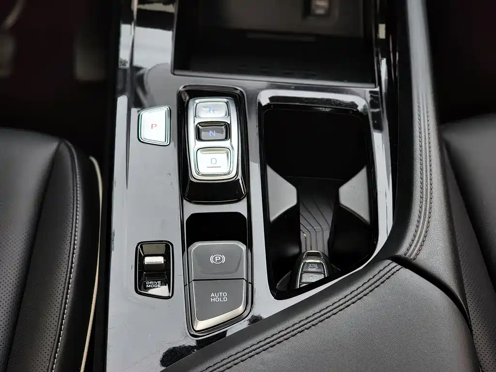 Hyundai Custo 2023 — фото 20