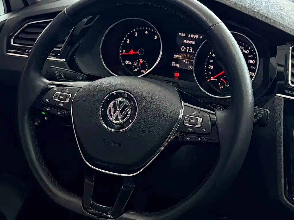Volkswagen Tiguan L 2019 — фото 17