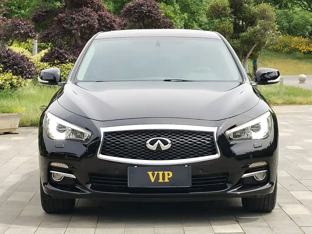 Infiniti Q50L 2017 — фото 3