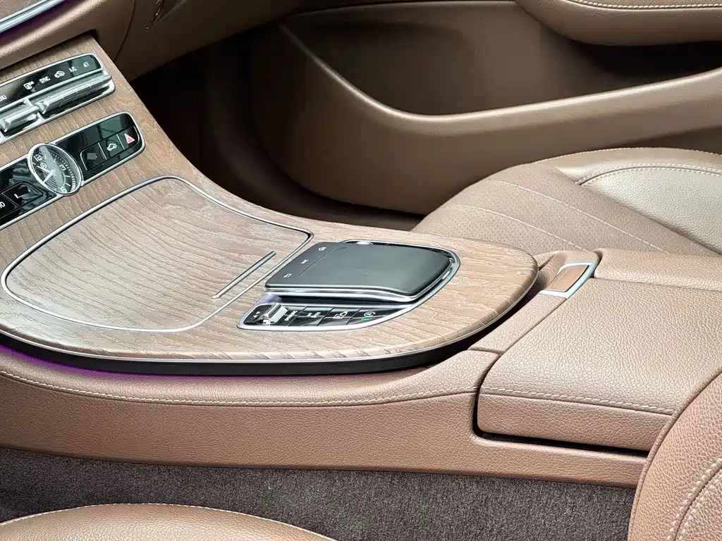 Mercedes-Benz E-Class 2020 — фото 5