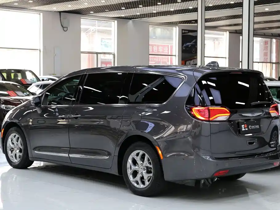 Chrysler Grand Voyager 2019 — фото 21