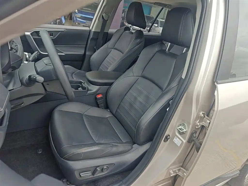 Toyota Wildlander 2020 — фото 15