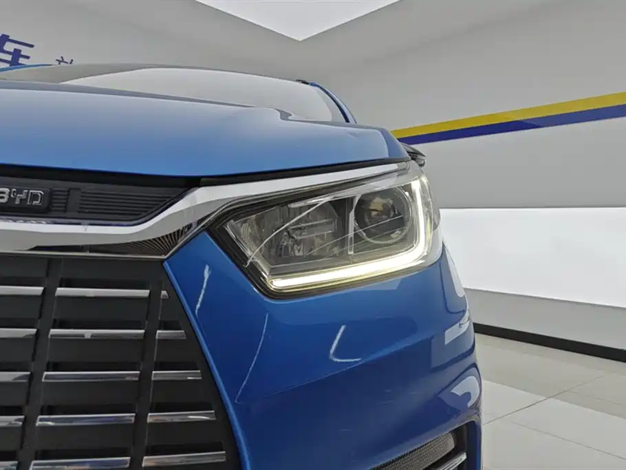 BYD Yuan EV 2019