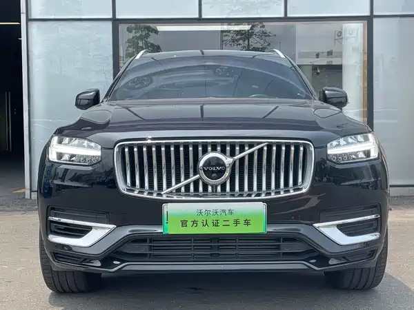 Volvo XC90 Plug-In Hybrid 2023
