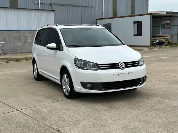 Volkswagen Touran 2015