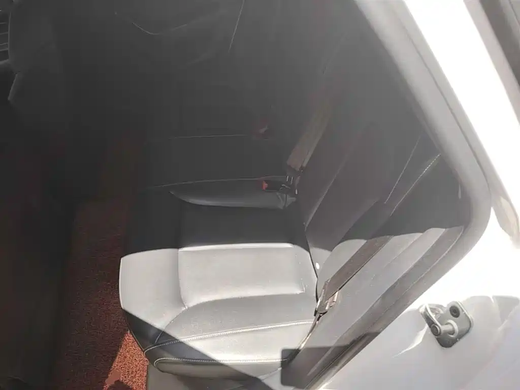 Roewe i6 Classic 2019 — фото 17