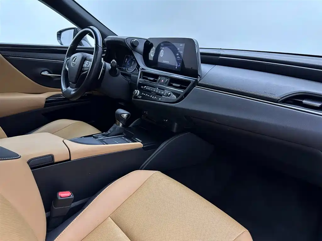 Lexus ES 2022 — фото 16