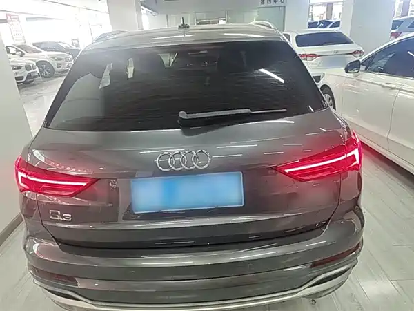 Audi Q3 2021