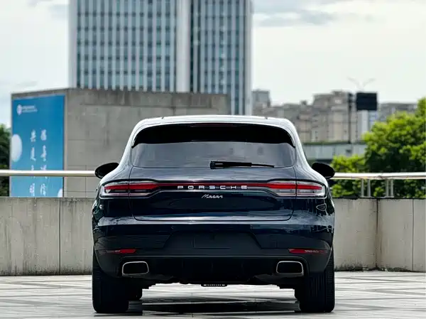 Porsche Macan 2021