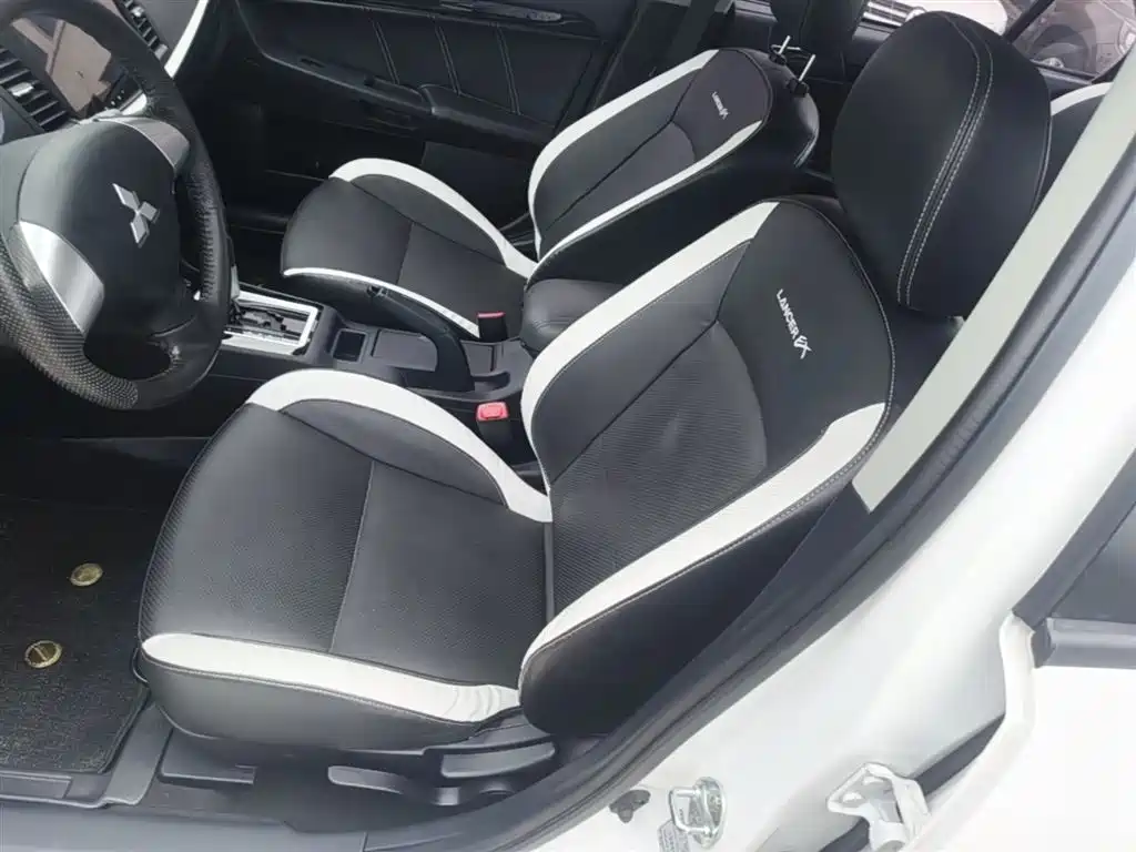 Mitsubishi Lancer EX 2017 — фото 15