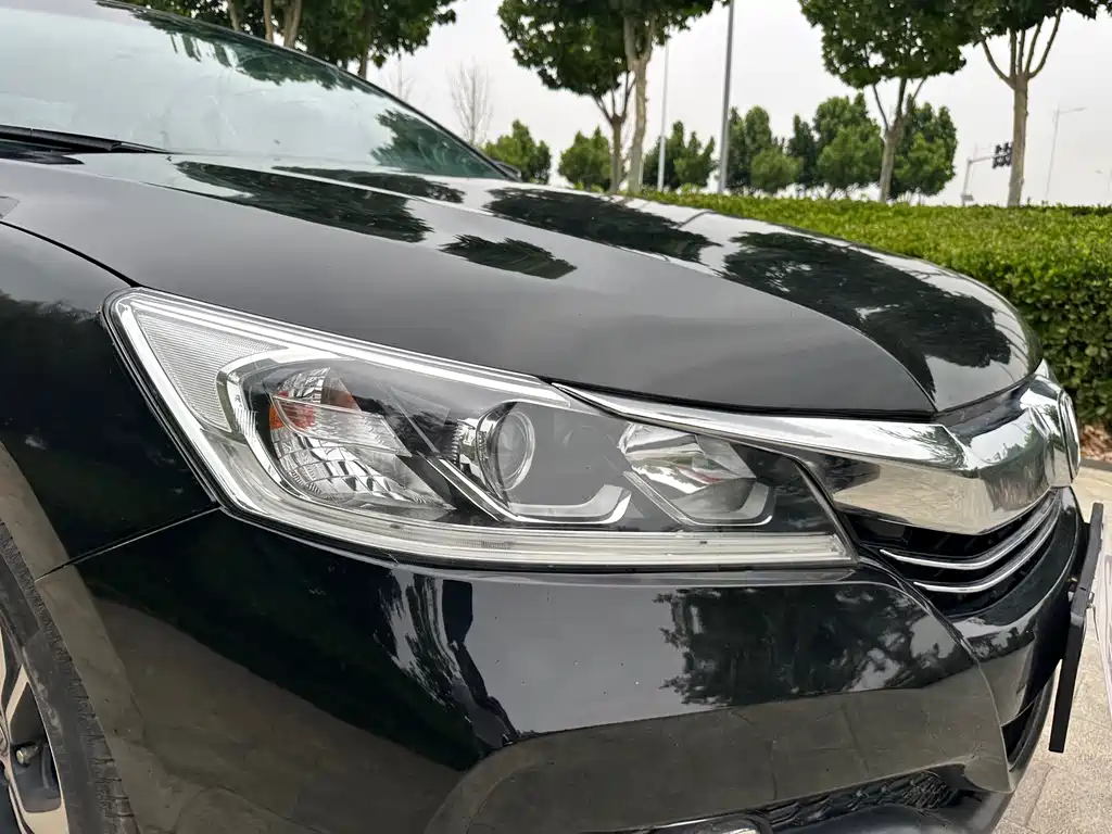 Honda Accord 2018 — фото 17