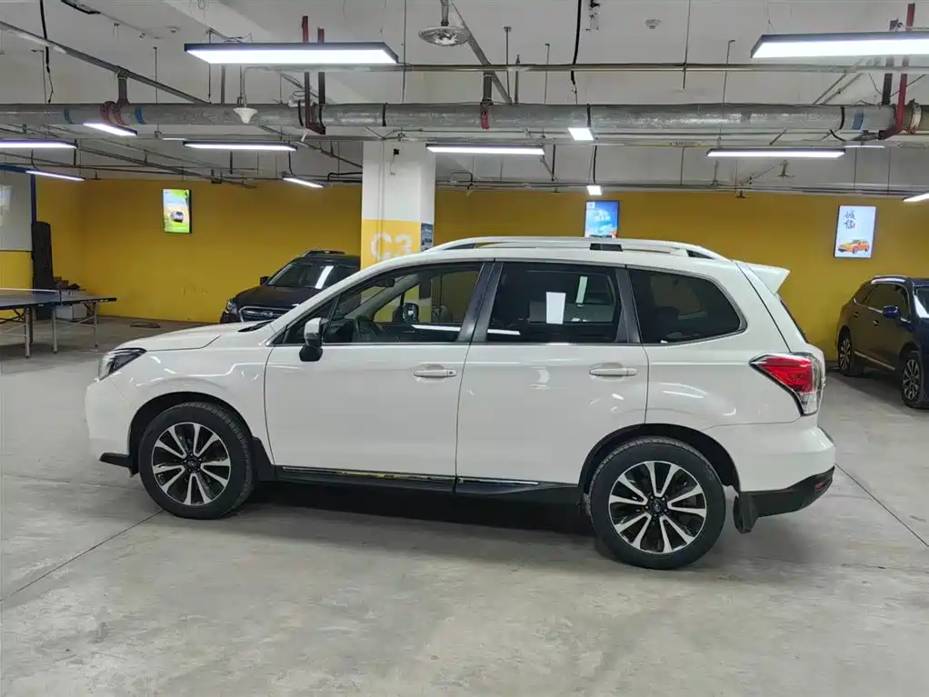 Subaru Forester 2016