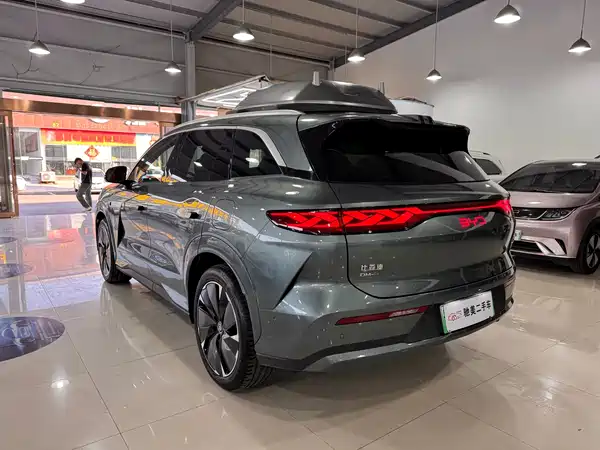 BYD Tang L 2025