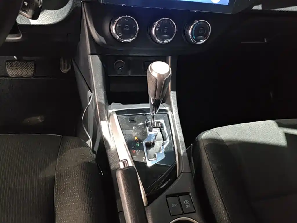 Toyota Levin 2017 — фото 14