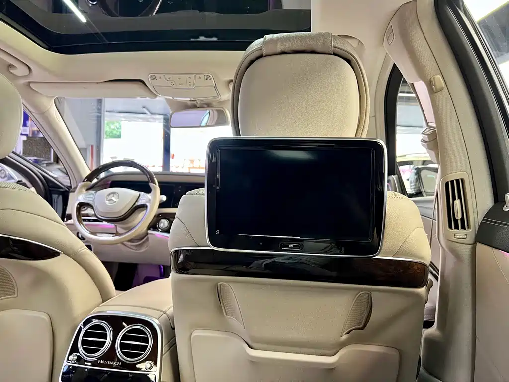 Mercedes-Benz Maybach S-Class 2015 — фото 16
