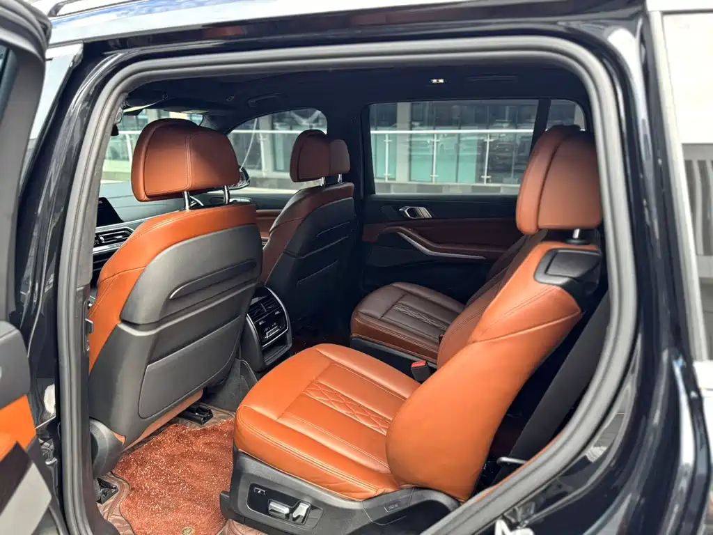 BMW X7 2020