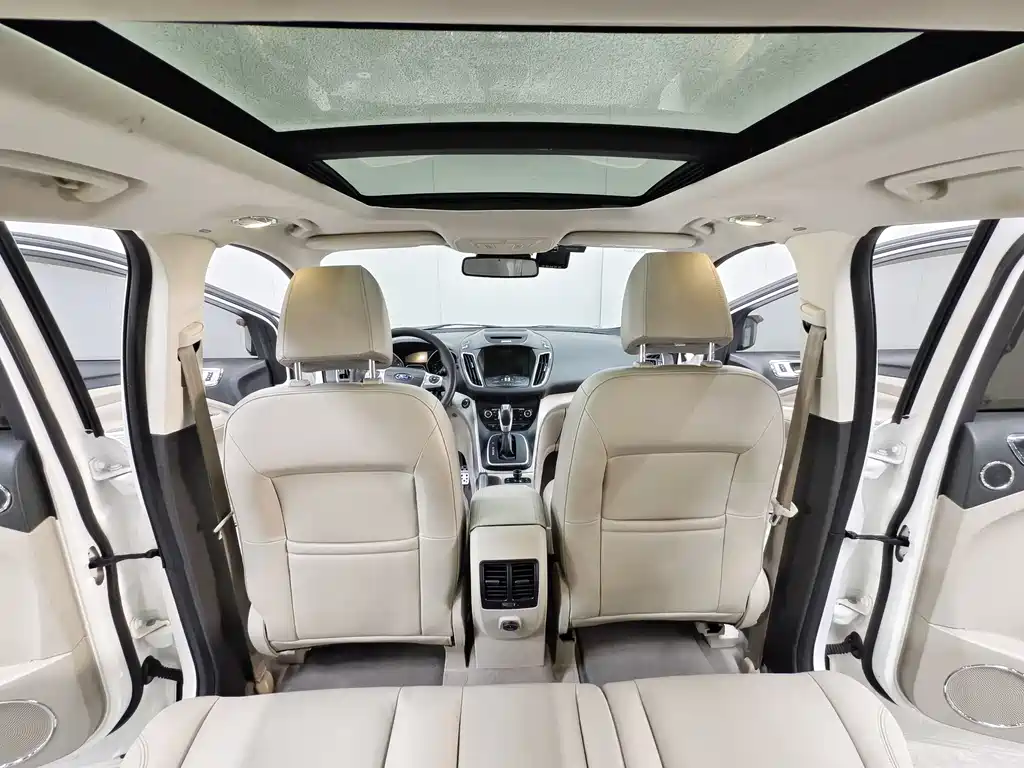 Ford Kuga 2014 — фото 10