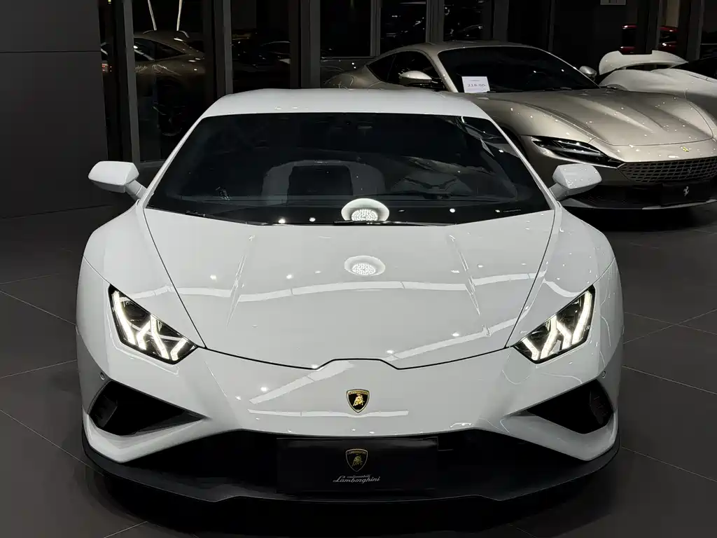 Lamborghini Huracan 2021 — фото 2