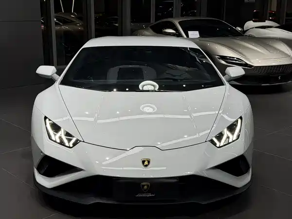 Lamborghini Huracan 2021