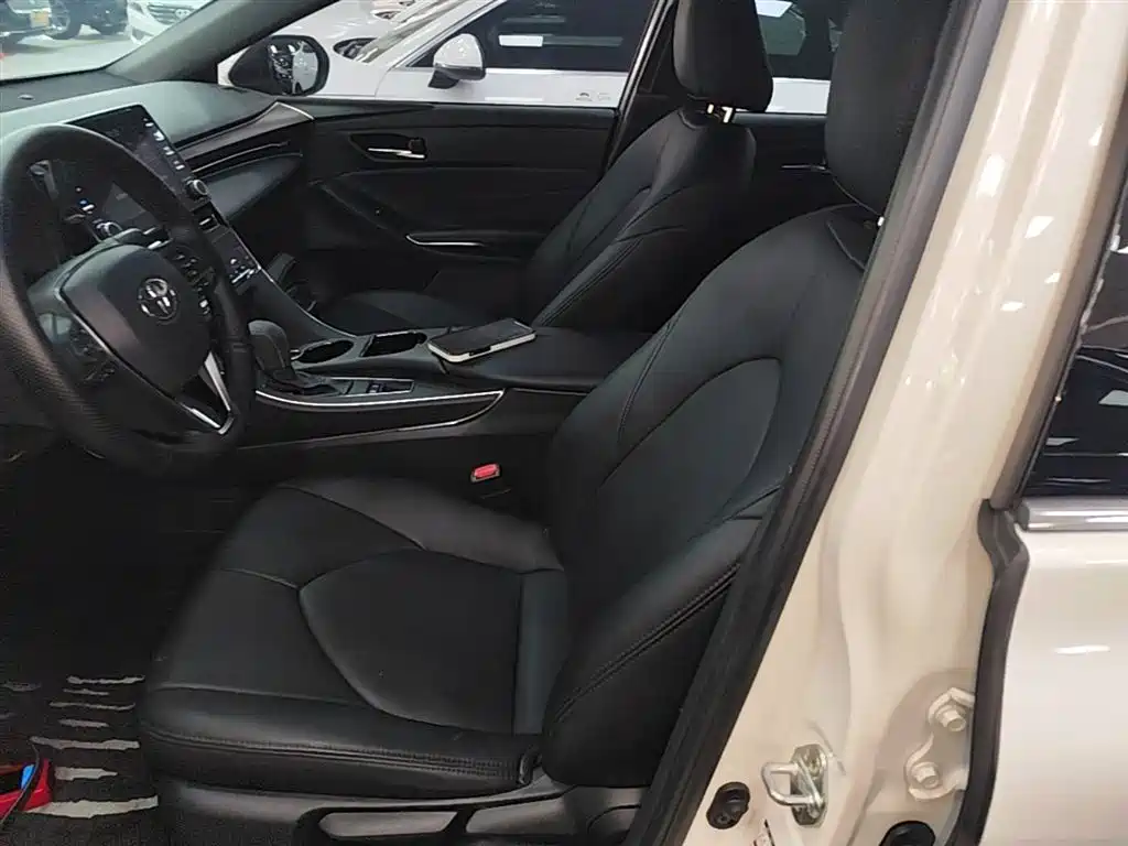 Toyota Avalon 2020 — фото 15