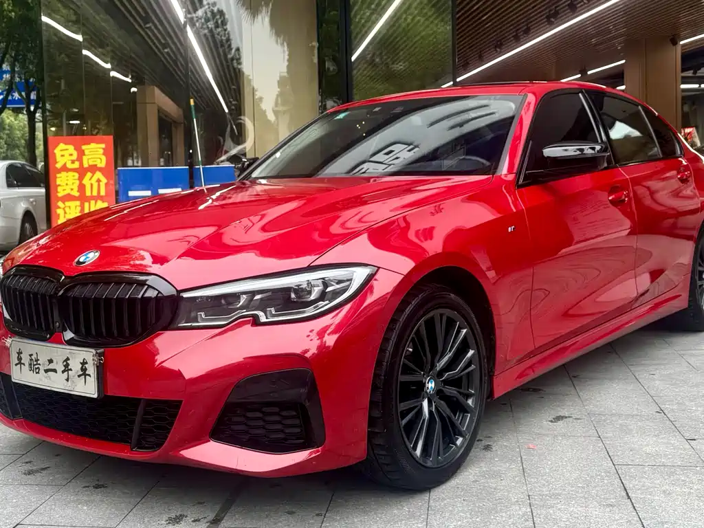 BMW 3 Series 2019 — фото 1