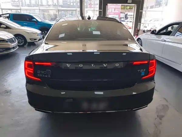 Volvo S90 2018