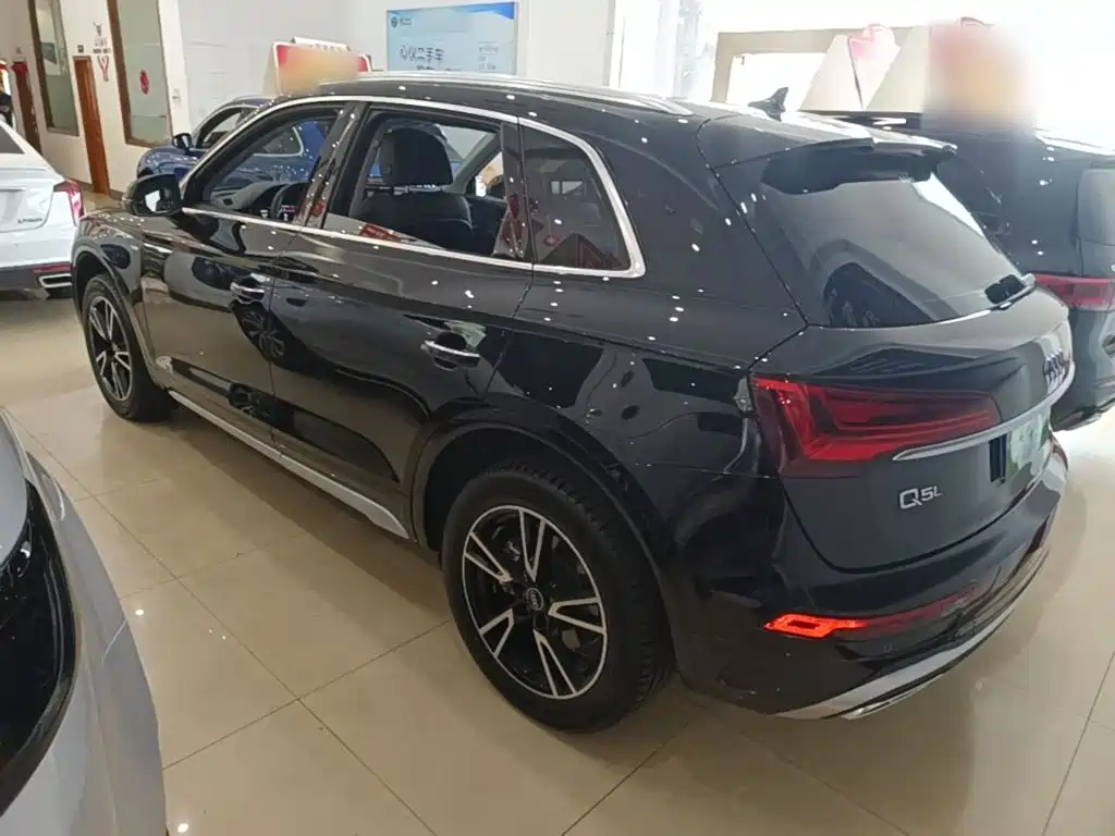 Audi Q5L 2023