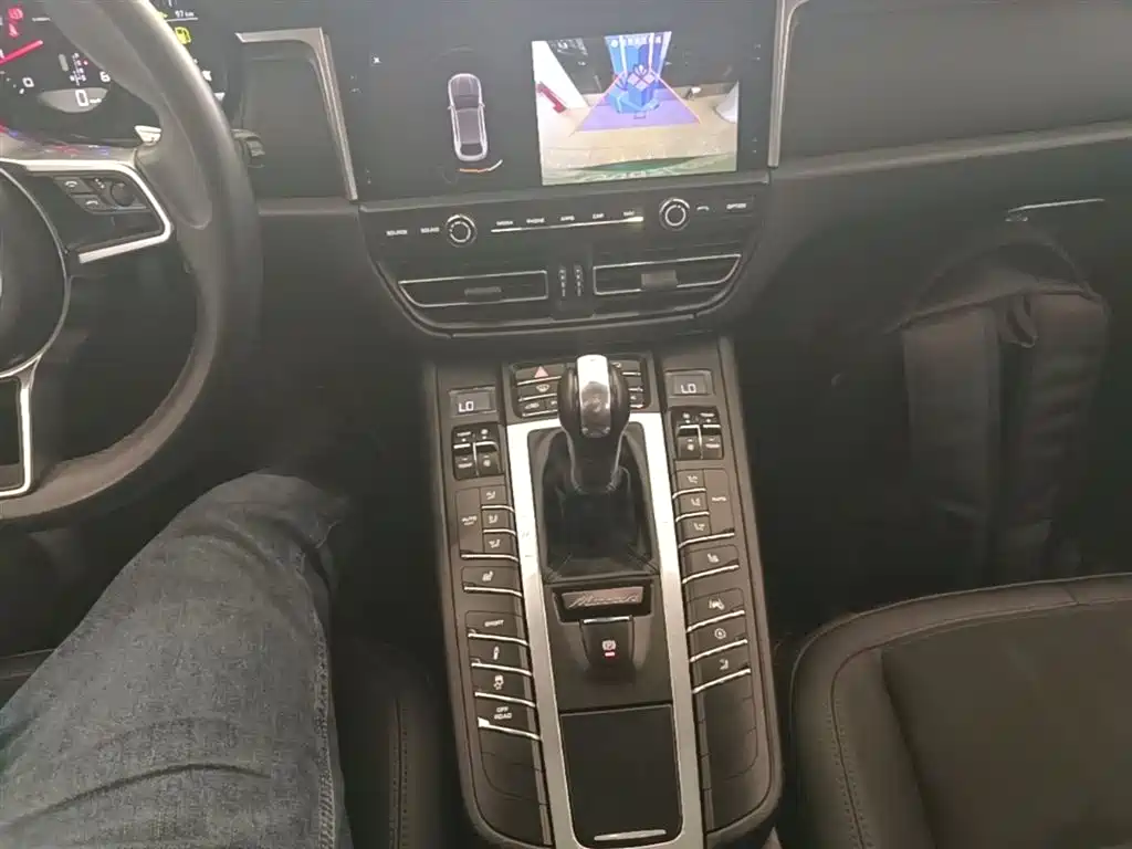 Porsche Macan 2020 — фото 14