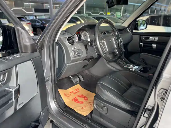 Land Rover Discovery 2016