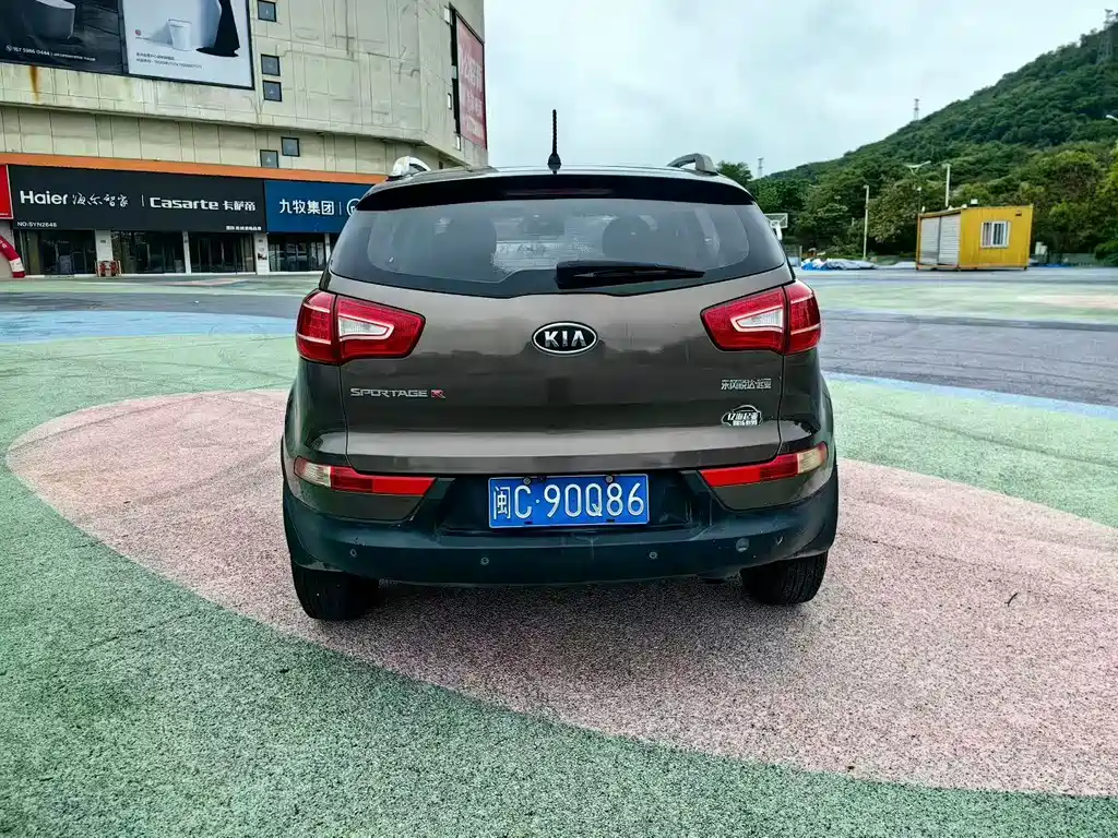 Kia Sportage 2012 — фото 4