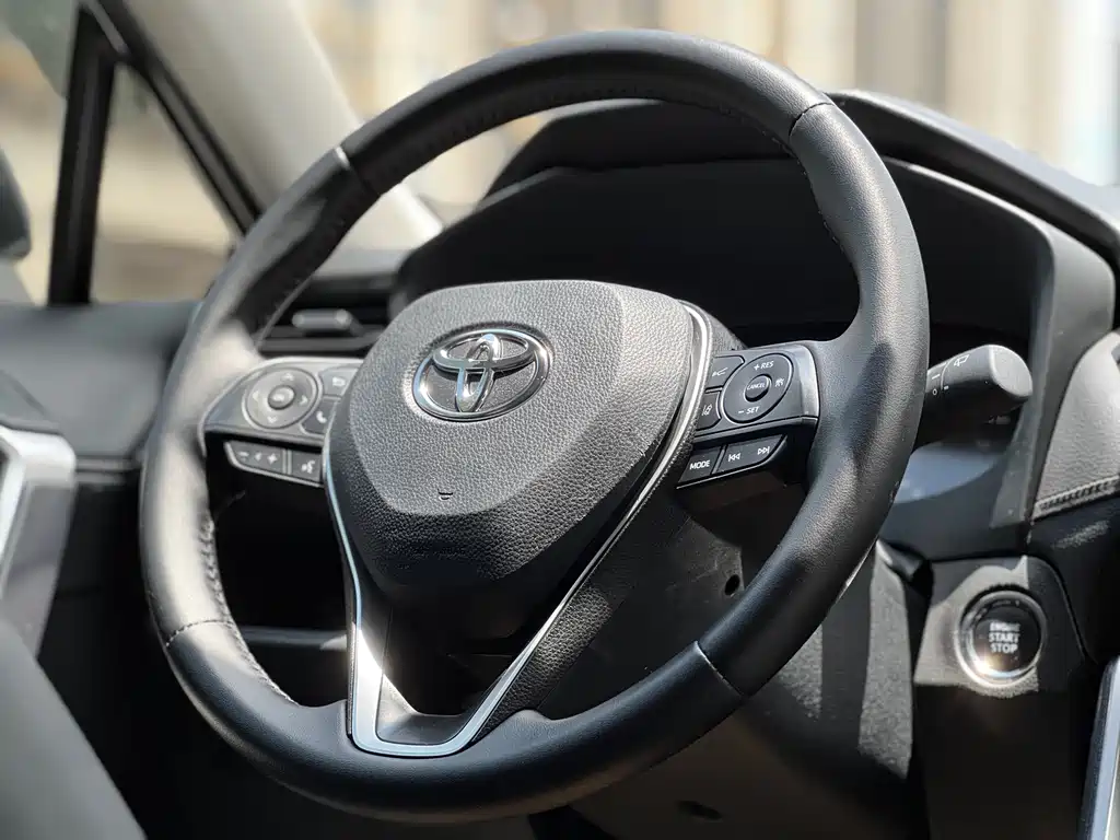 Toyota Wildlander 2023 — фото 17