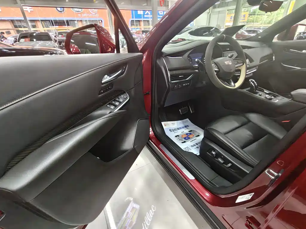 Cadillac XT4 2021