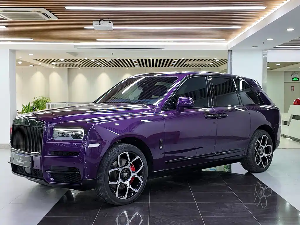 Rolls-Royce Cullinan 2023 — фото 1