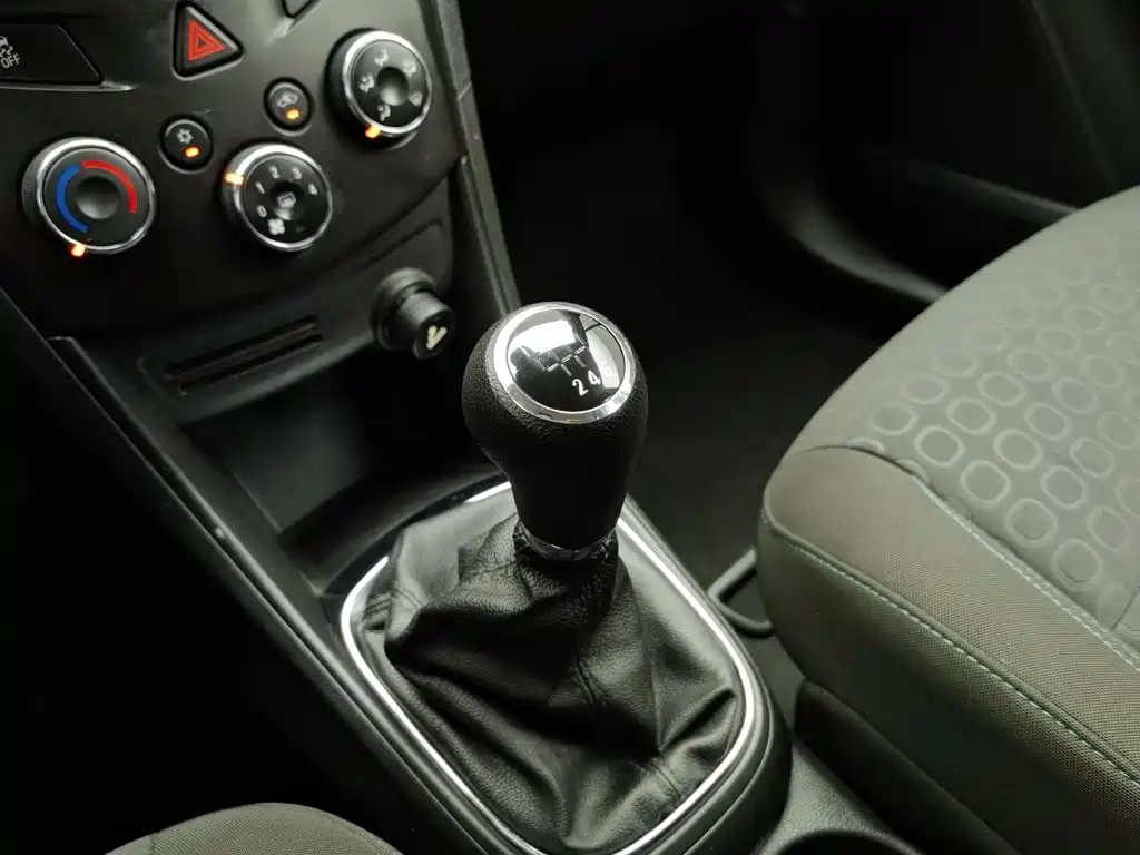 Chevrolet Trax 2014 — фото 13