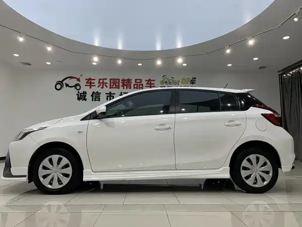 Toyota Yaris L 2019