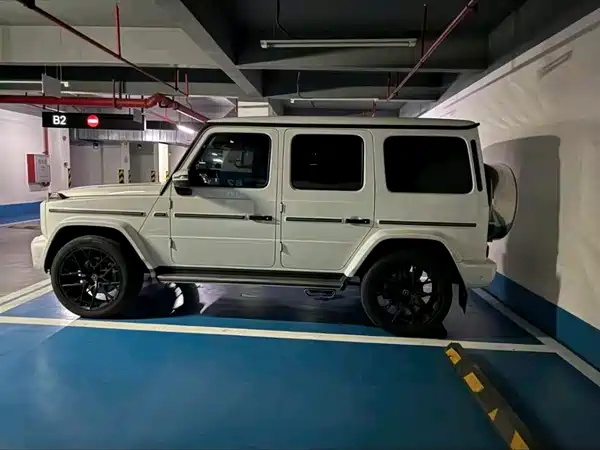 Mercedes-Benz G-Class 2024