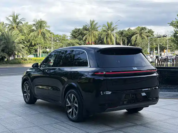 Li Auto L8 2023