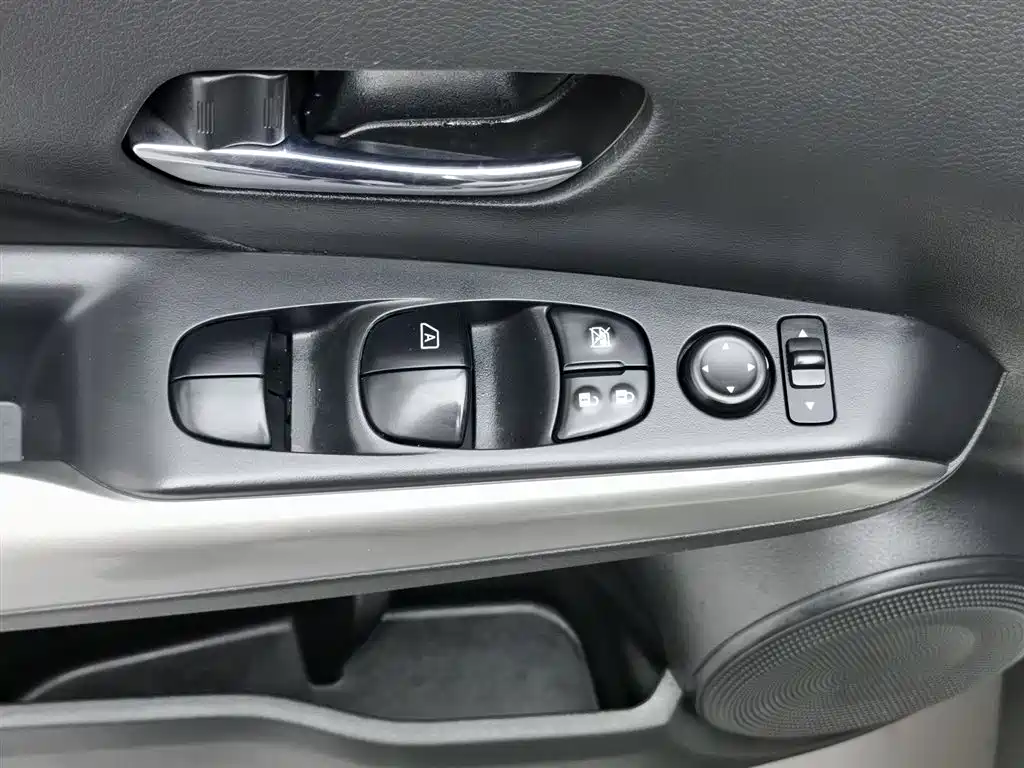 Nissan Kicks 2018 — фото 9