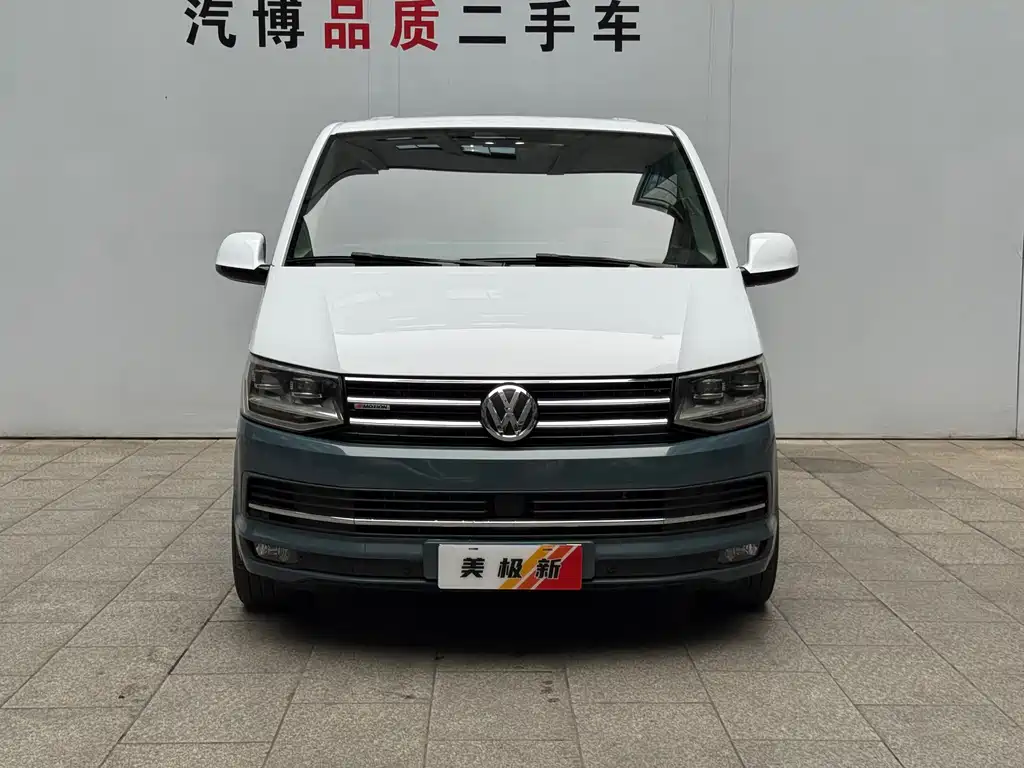Volkswagen Multivan 2017 — фото 1