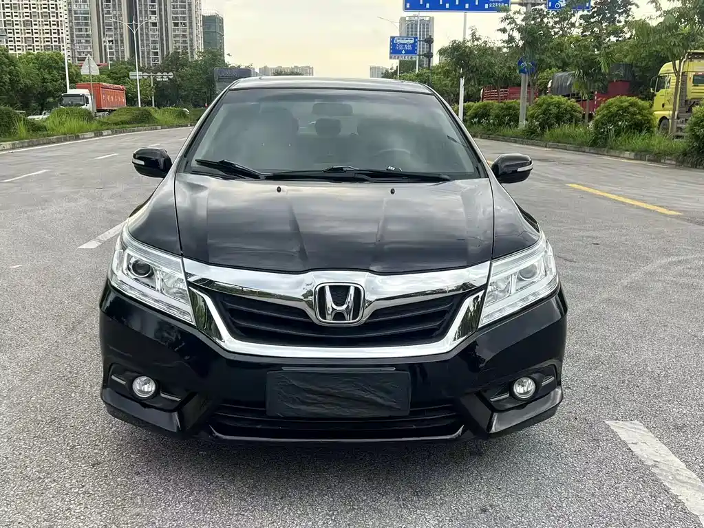 Honda Crider 2015
