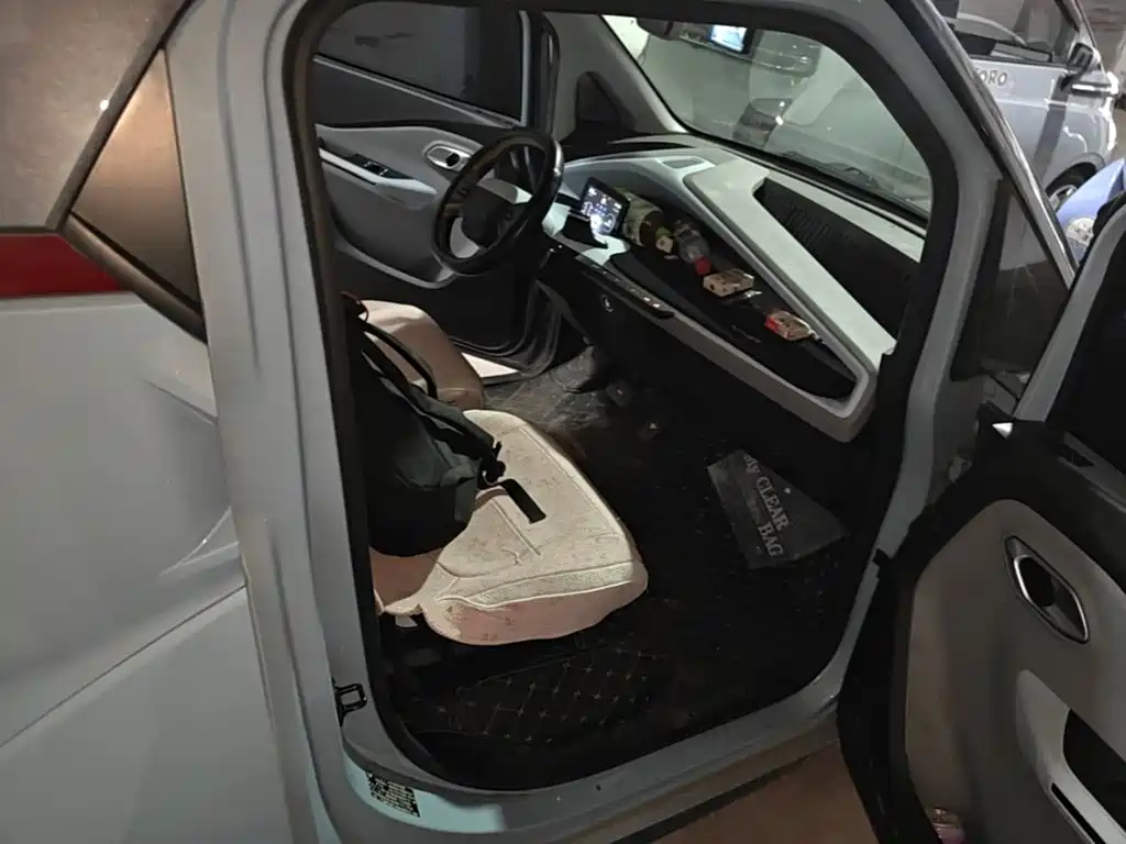 Wuling Nano EV 2024 — фото 25