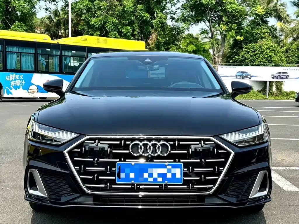 Audi A7L 2025 — фото 2